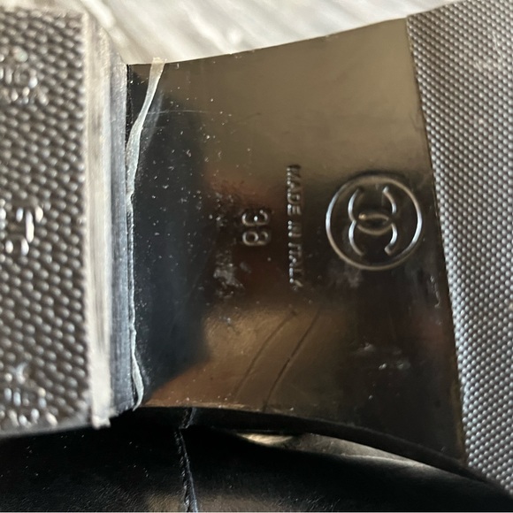 Chanel Interlocking CC Logo Black Leather Moto Boots - Picture 8 of 11